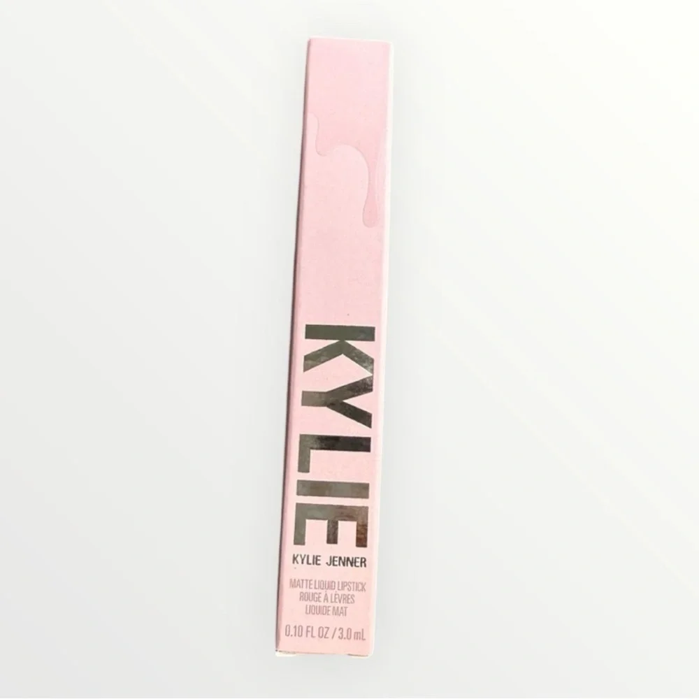 KYLIE COSMETICS Matte Liquid Lipstick in Shade A Moment Matte Brand New